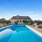 Casa Del Mar